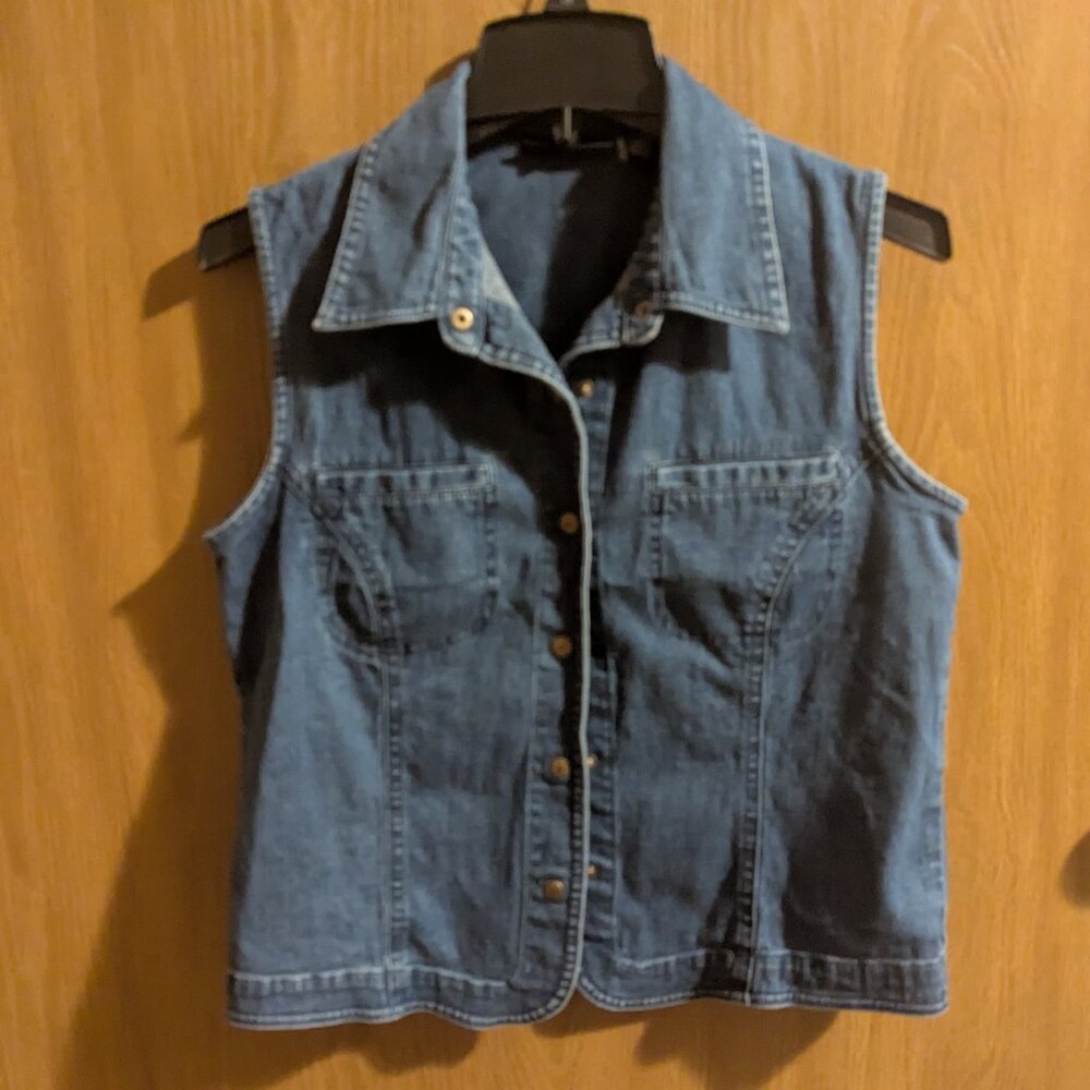 relativity collared denim vest, M